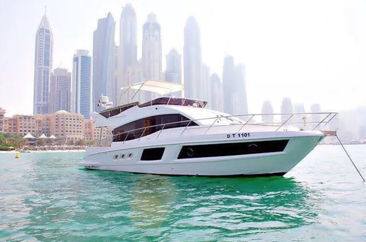 Dubai Yacht Booking